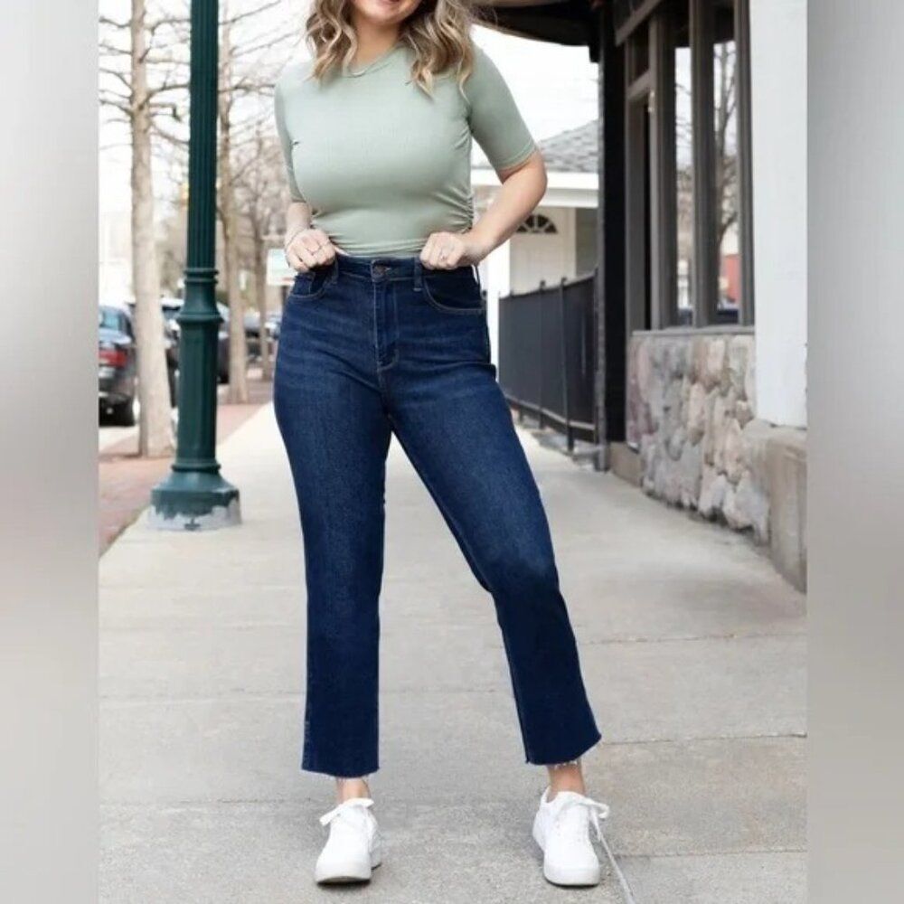 NWT Judy Blue Leave Her Wild High-Rise Cropped Straight Denim Jeans Sz 5/27